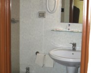 Bagno in camera - Hotel Touring - Messina