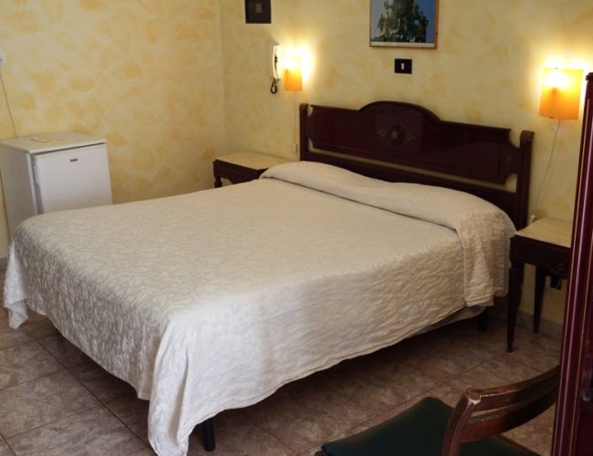 camera hotel touring messina