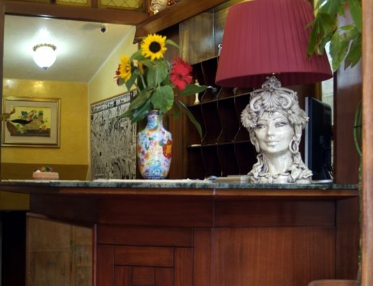 hall hotel touring messina