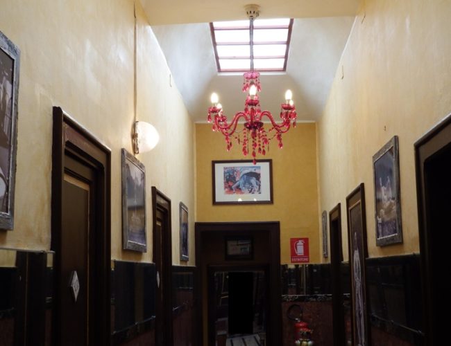 corridoio finestra hotel touring messina